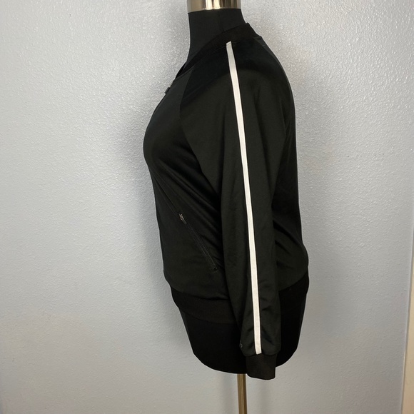 Torrid Women's Black & White Stripe Active Track Jacket Size 1X - Picture 7 of 12